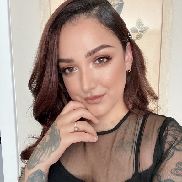 Meet your Posher, Rachel - Picture 3 of 6